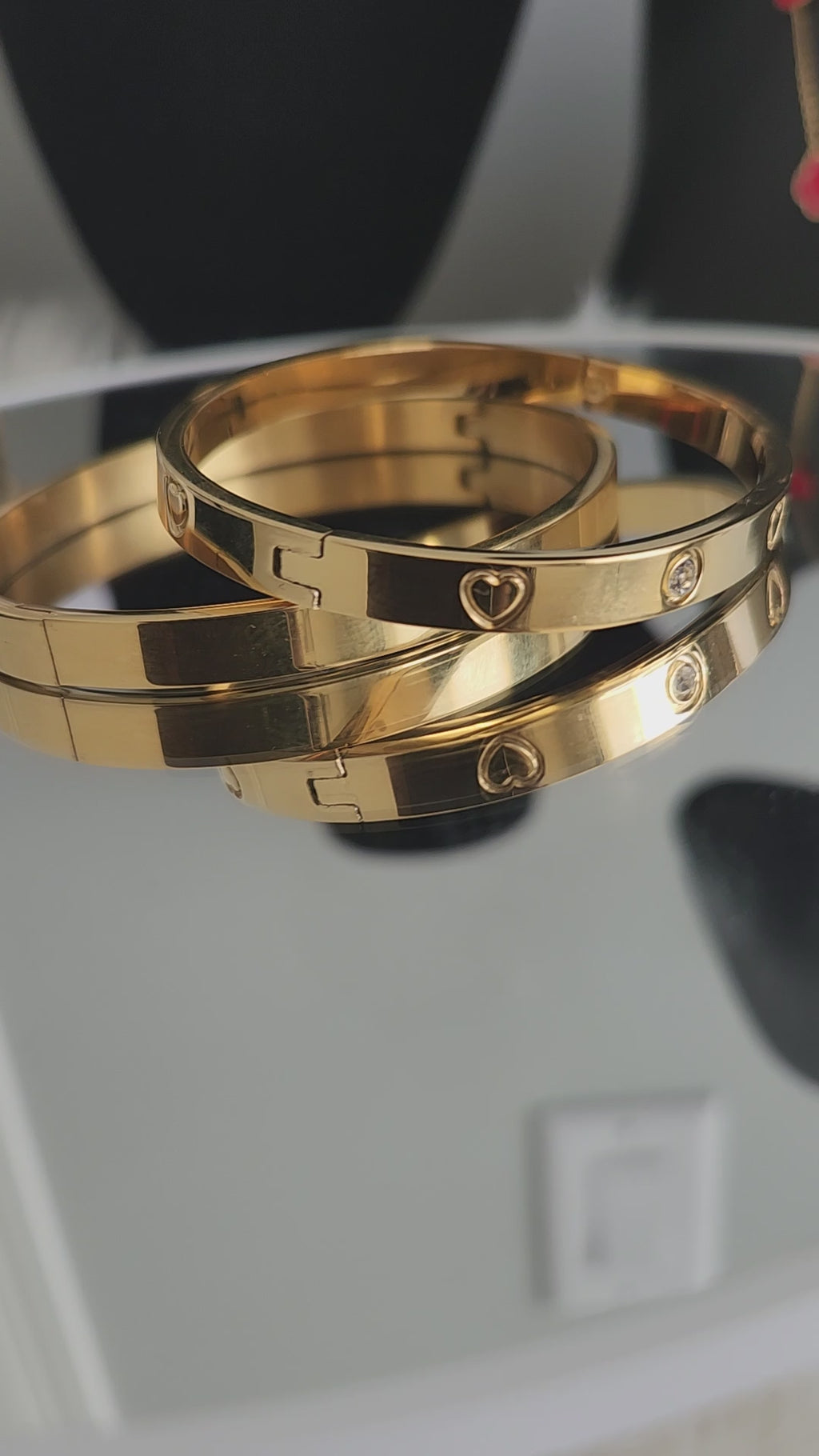 Diamond and Heart Design Bracelet